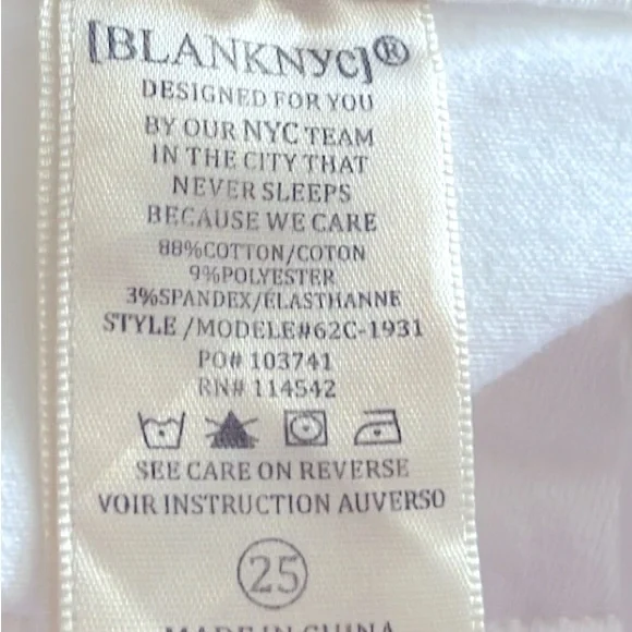 BLANK NYC White Ruffled Flared Hem Crop Length Jeans NWOT - Picture 12 of 12